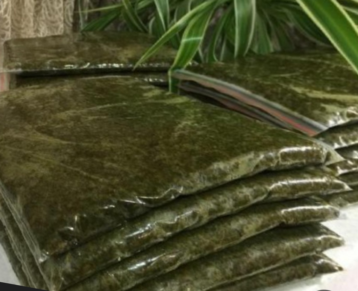  سبزی  قرمه سرخ شده